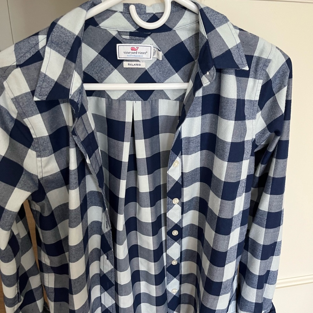 Vineyard Vines Blue and White Checkered Button-Up Shirt